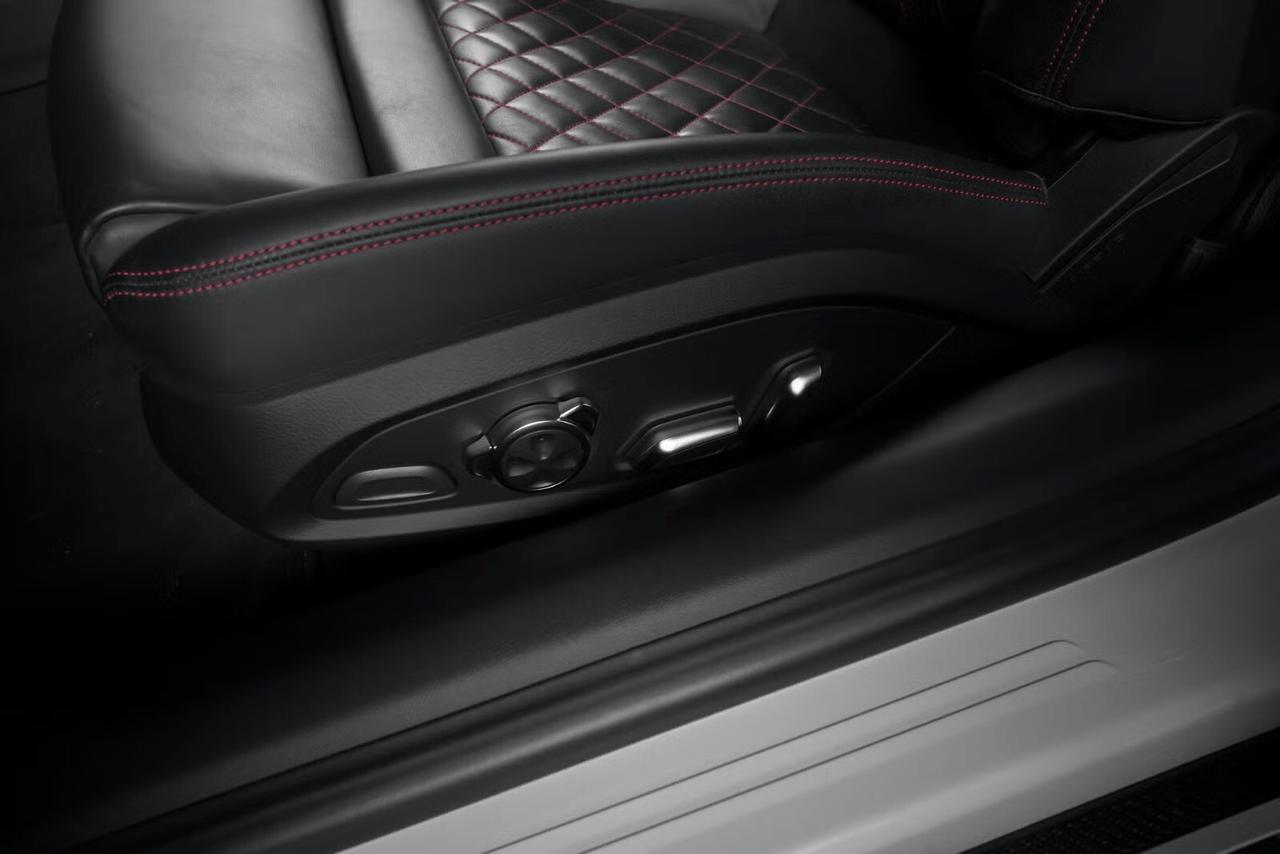 Audi R8 Performance V10 620hp Quattro