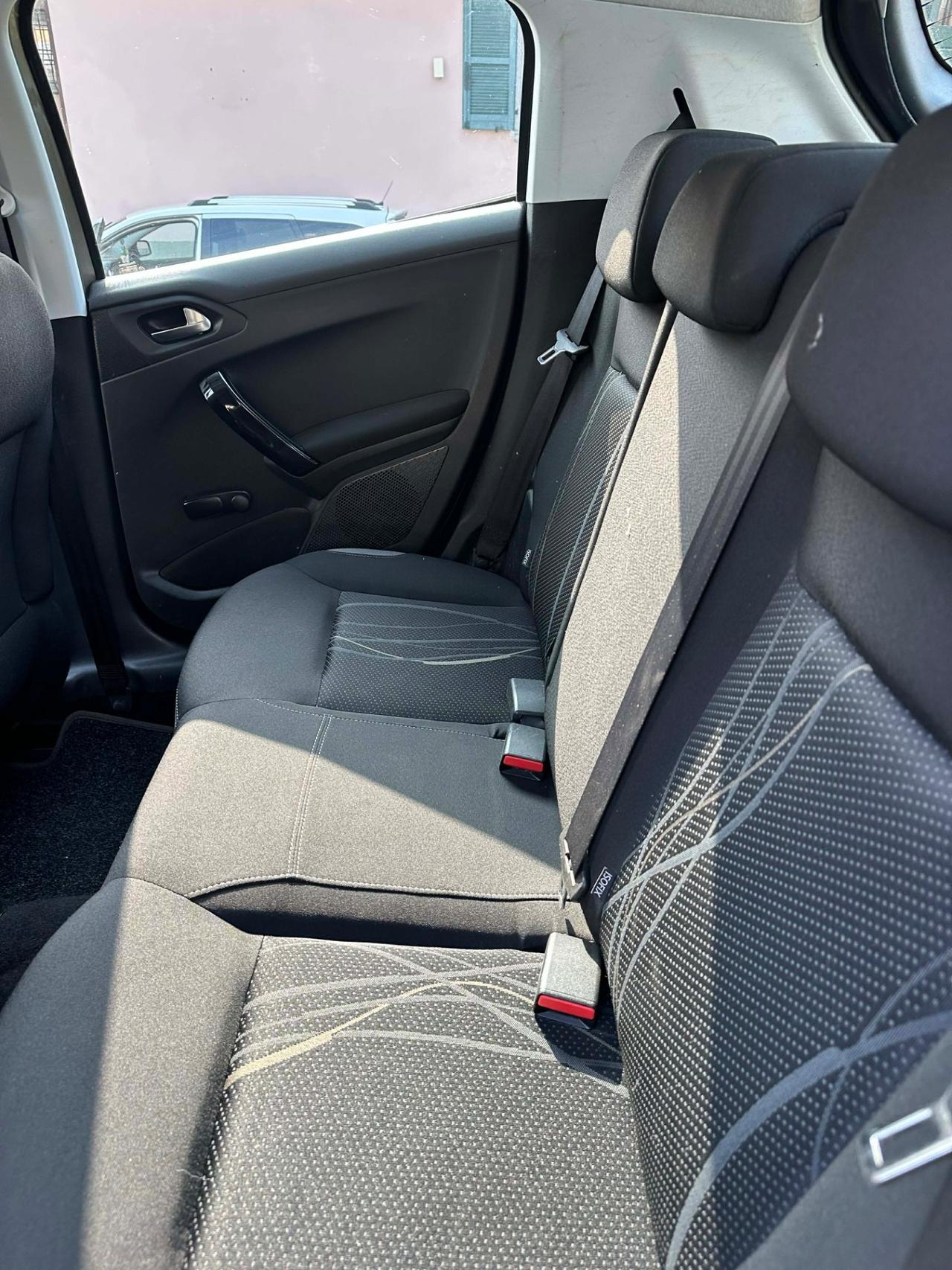 Peugeot 208 1.2 5p. ACTIVE KMCERT GARANZ