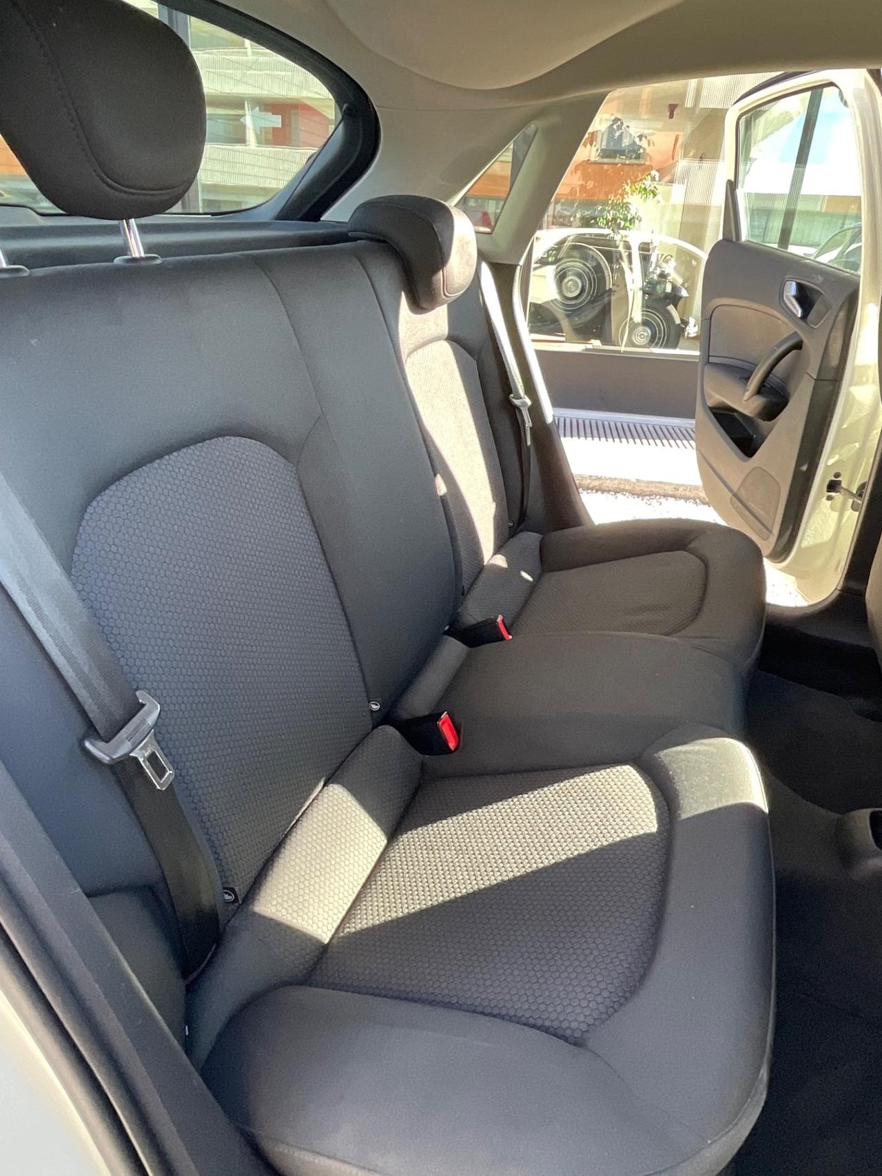 Audi A1 SPB 1.6 TDI 105 CV Ambition