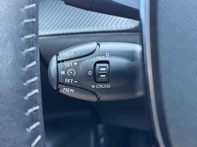Peugeot 2008 1.2 PureTech 100 CV Active Pack