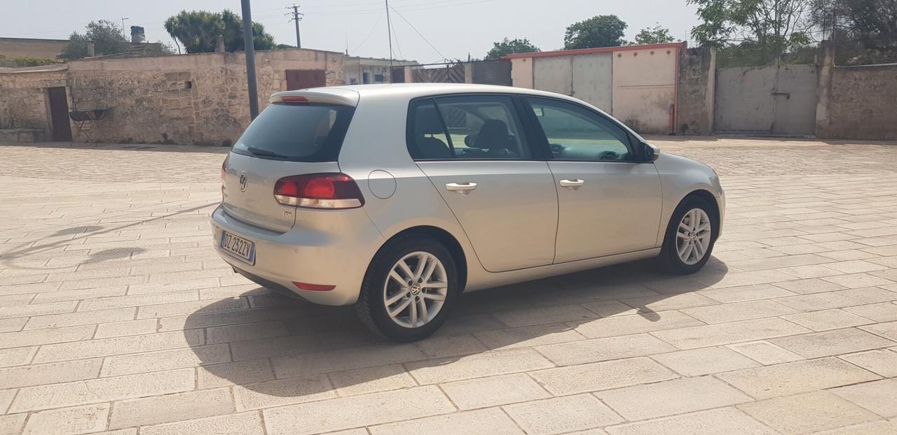 Volkswagen Golf 1.6 TDI DPF 5p. Highline