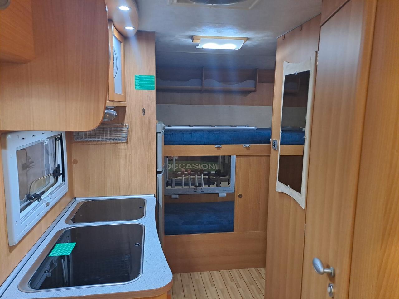 CAMPER MCLOUIS TANDY 640