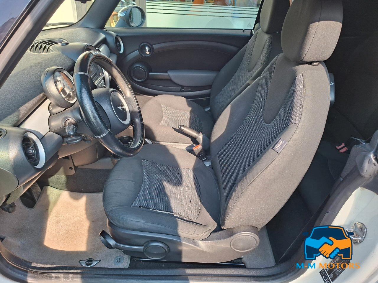 Mini Cabrio Cooper 1.6 120cv neo patentati