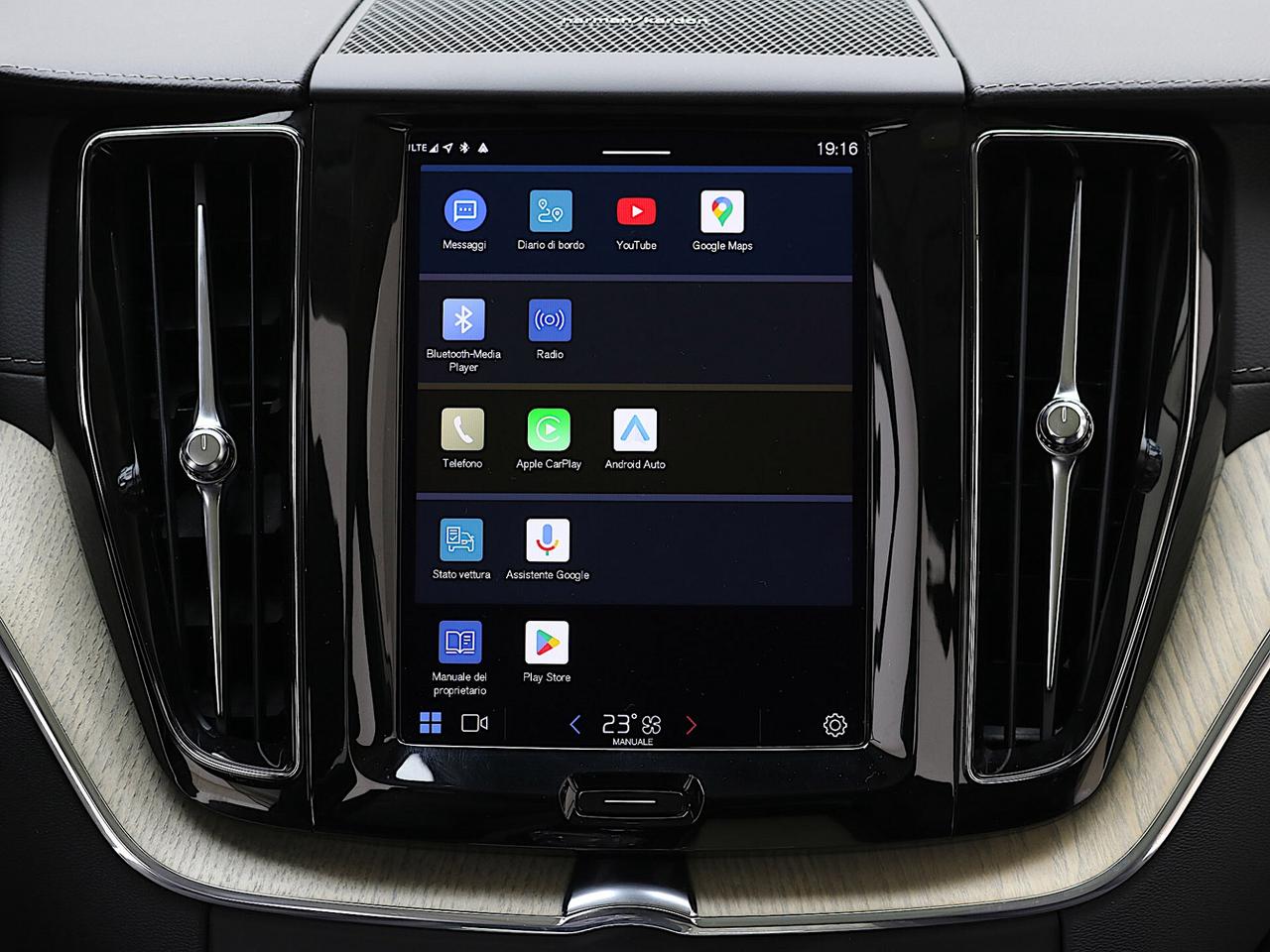 Volvo XC60 B4 AWD auto Inscription TETTO APRIBILE