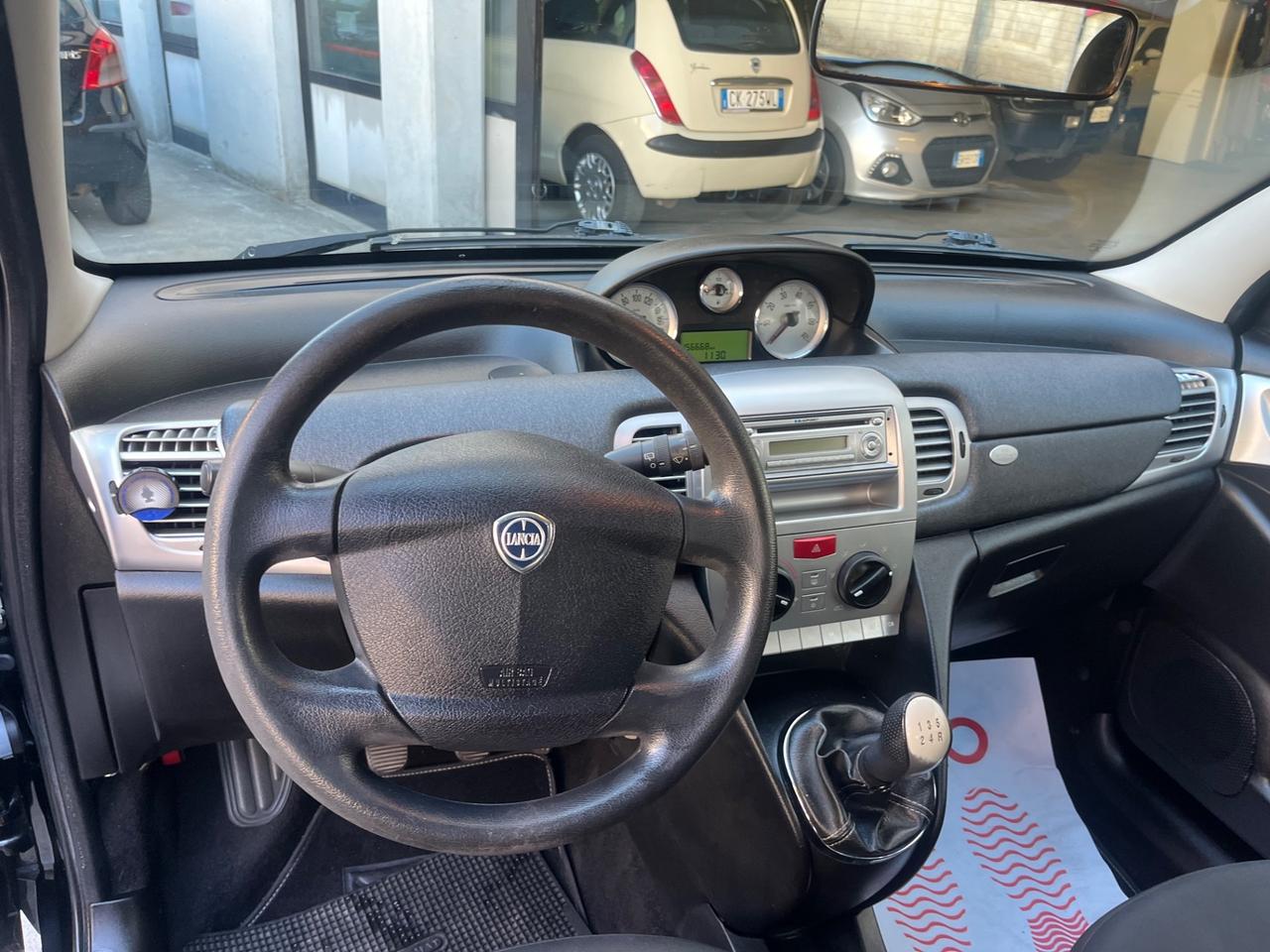 Lancia Ypsilon 1.3 MJT 75 CV Elle