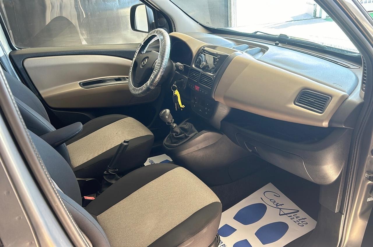 Opel Combo 1.4 Turbo EcoM 120cv Cosmo 2013
