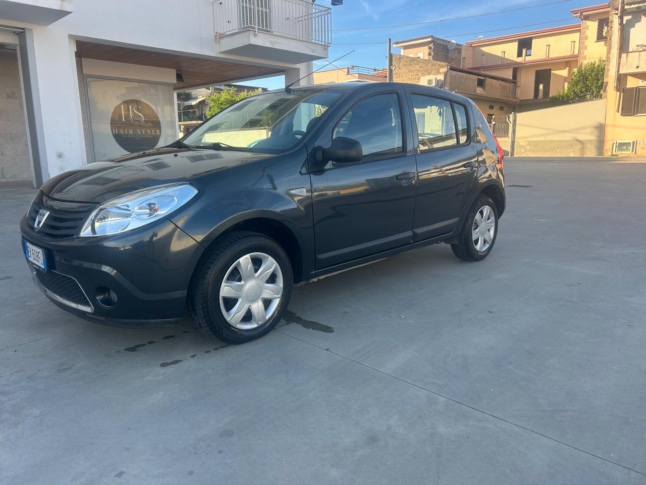 Dacia Sandero 1.2 16V Blackline
