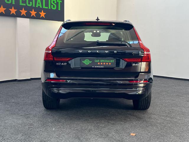 VOLVO XC60 B4 AWD Momentum LED|RETROCAMERA|CARPLAY|18'