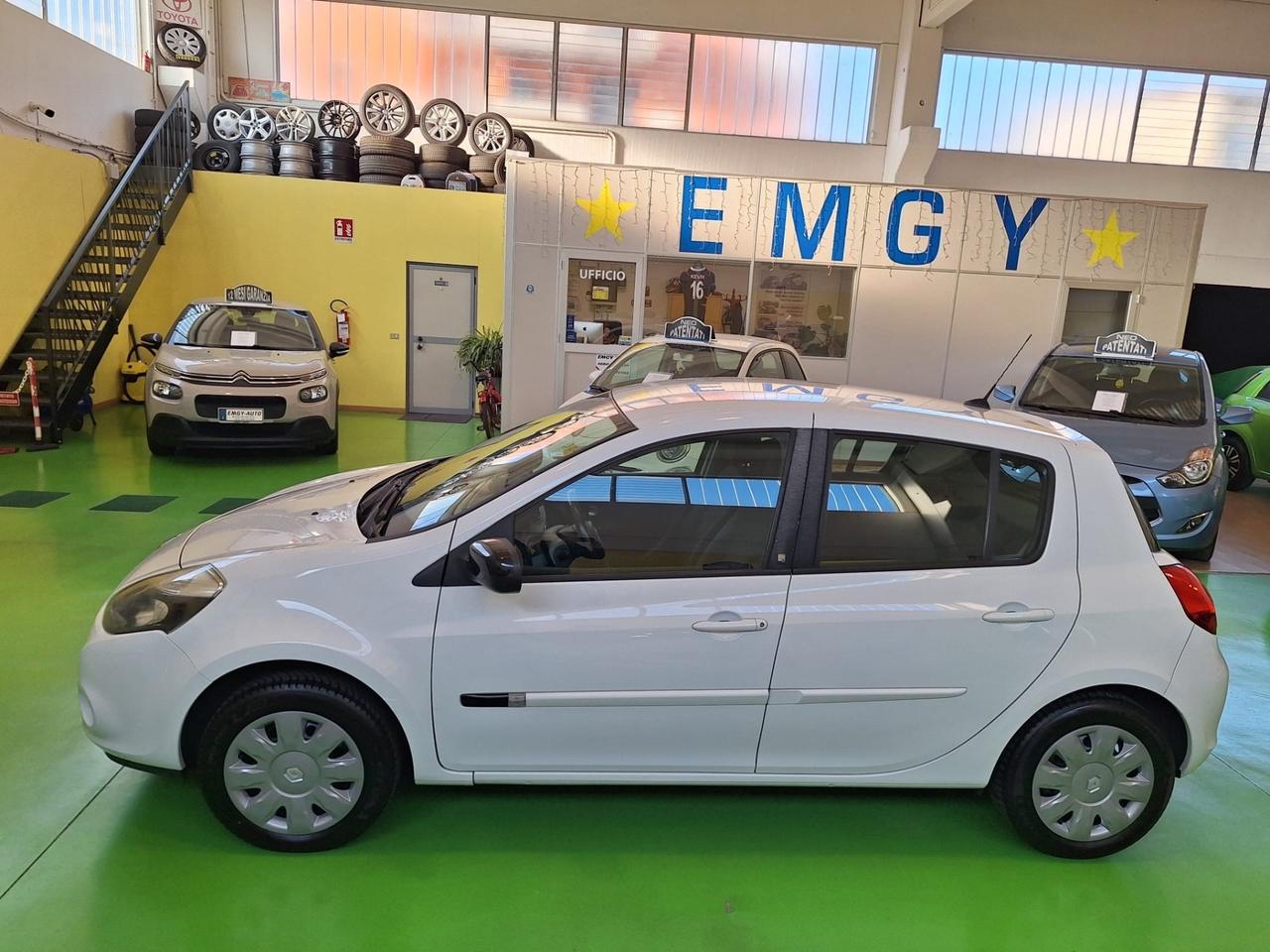 Renault Clio 1.2 16V 5 porte Dynamique