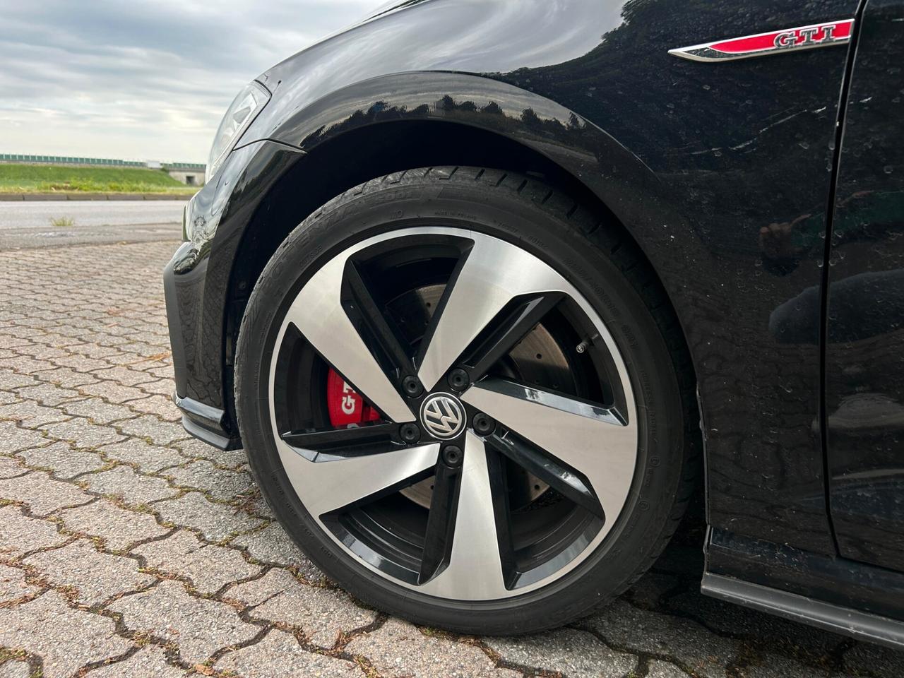 Volkswagen Golf GTI Performance 2.0 245 CV TSI 5p. BMT