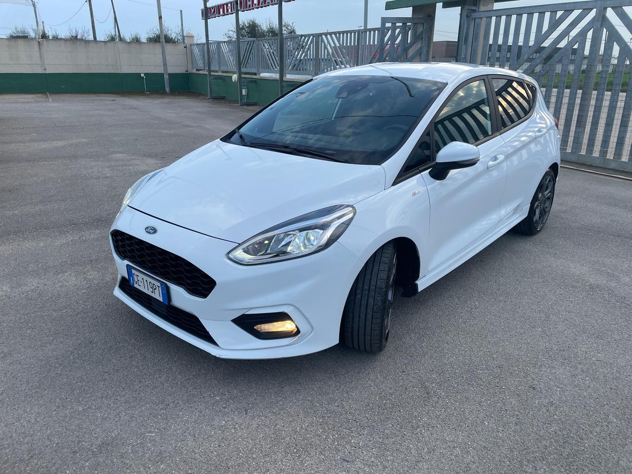 Ford Fiesta 1.0 Ecoboost Hybrid 125 CV 5 porte ST-Line