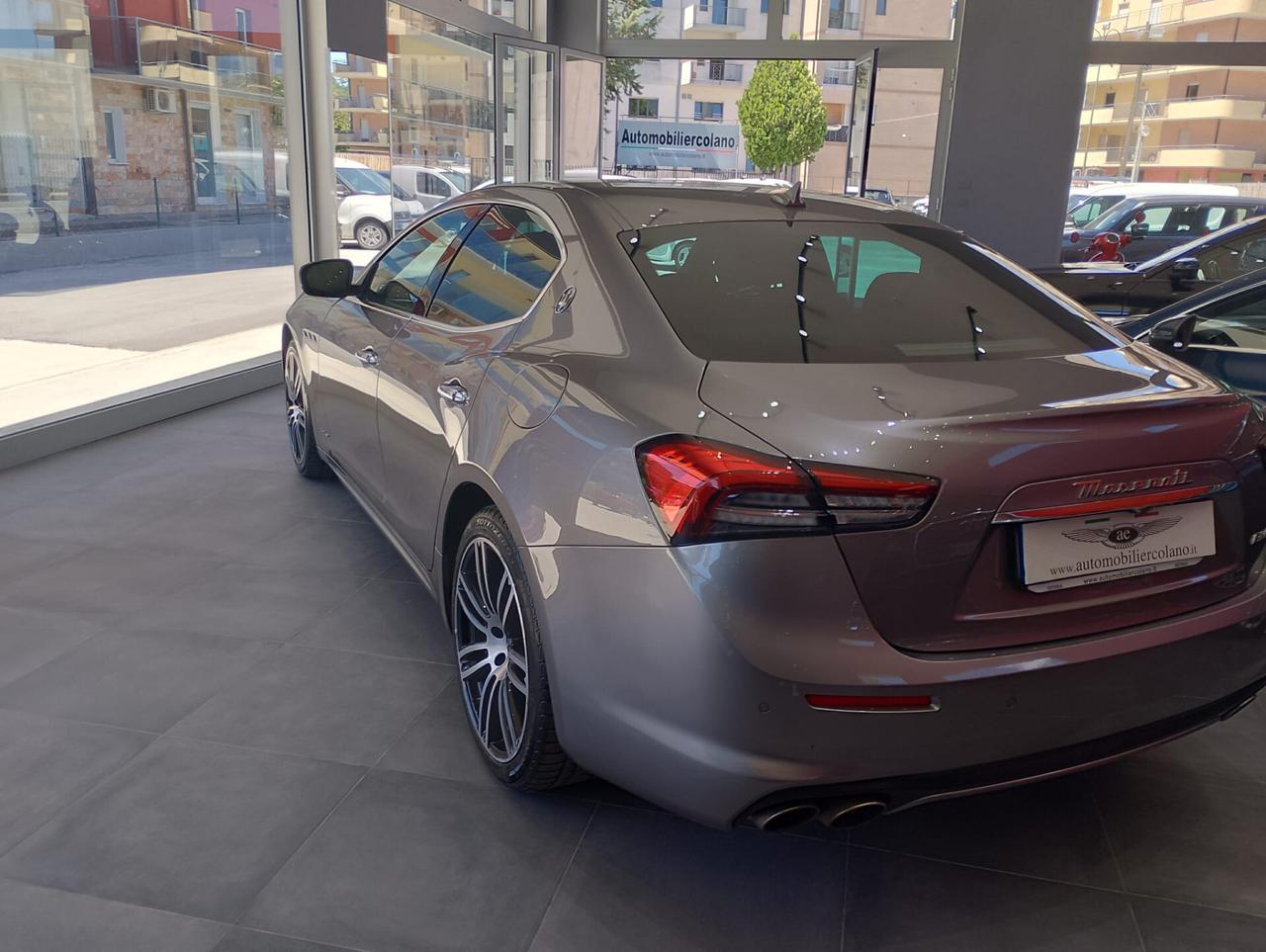 Maserati Ghibli L4 330 CV MHEV Granlusso INTERNO ROSSO CARTIER