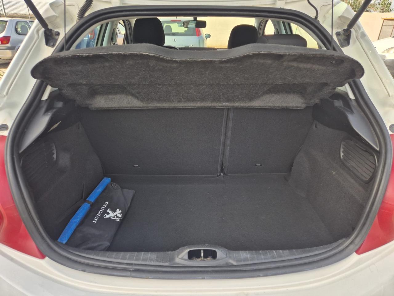 Peugeot 208 1.2 VTi 82 CV 5 porte Active