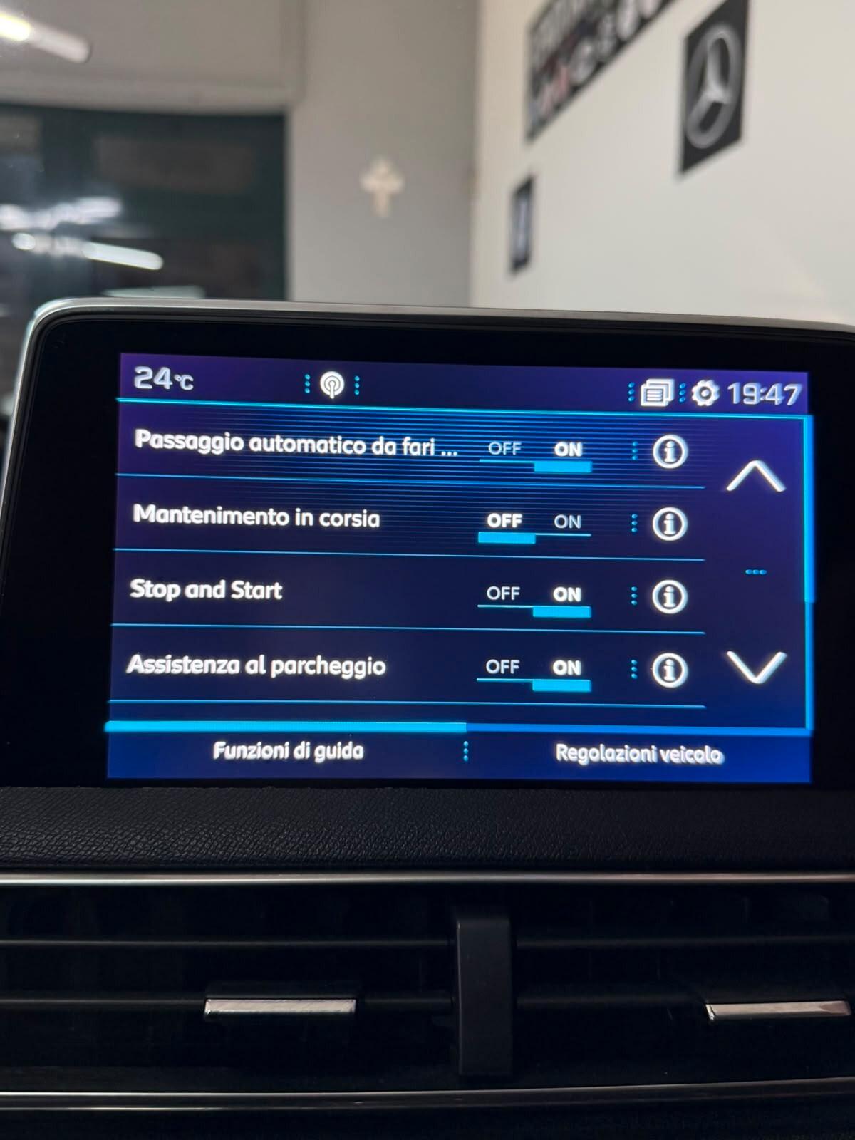 Peugeot 3008 BlueHDi 120 EAT6 S&S Allure