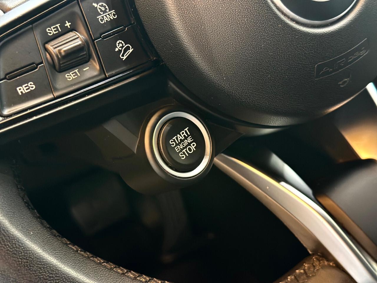 Alfa Romeo Stelvio Super 2.2 Turbodiesel 190 Cv