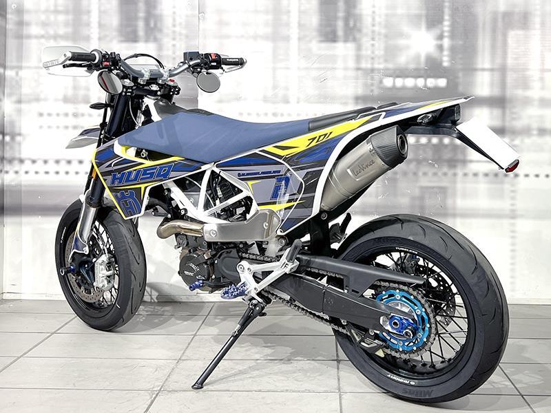Husqvarna 701 Supermoto
