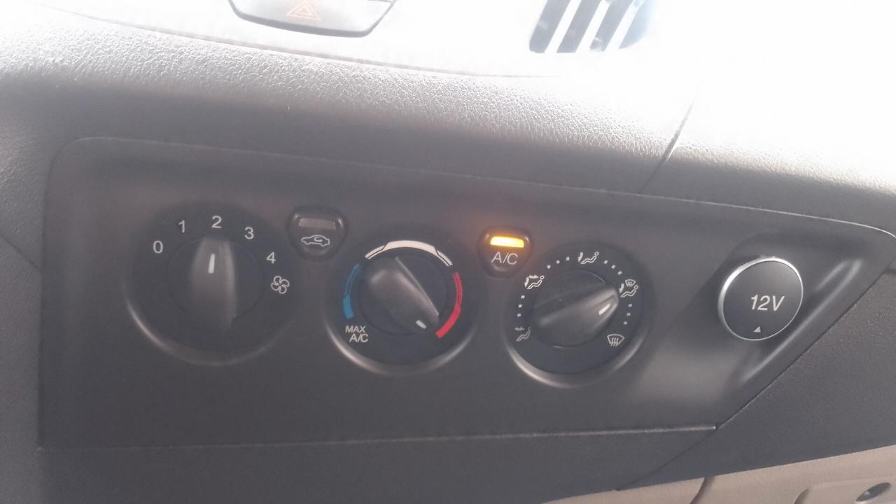 Ford Transit Custom 5 posti 2017 GANCIO TRAINO