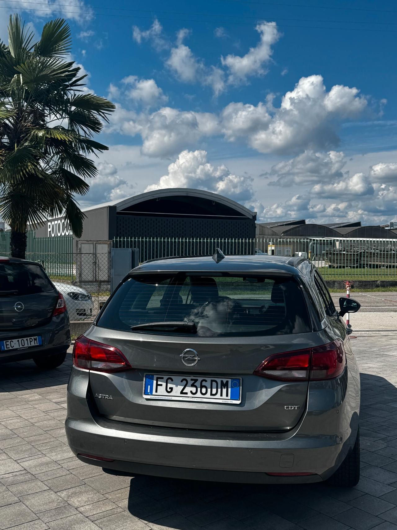 Opel Astra 1.6 CDTi 2016