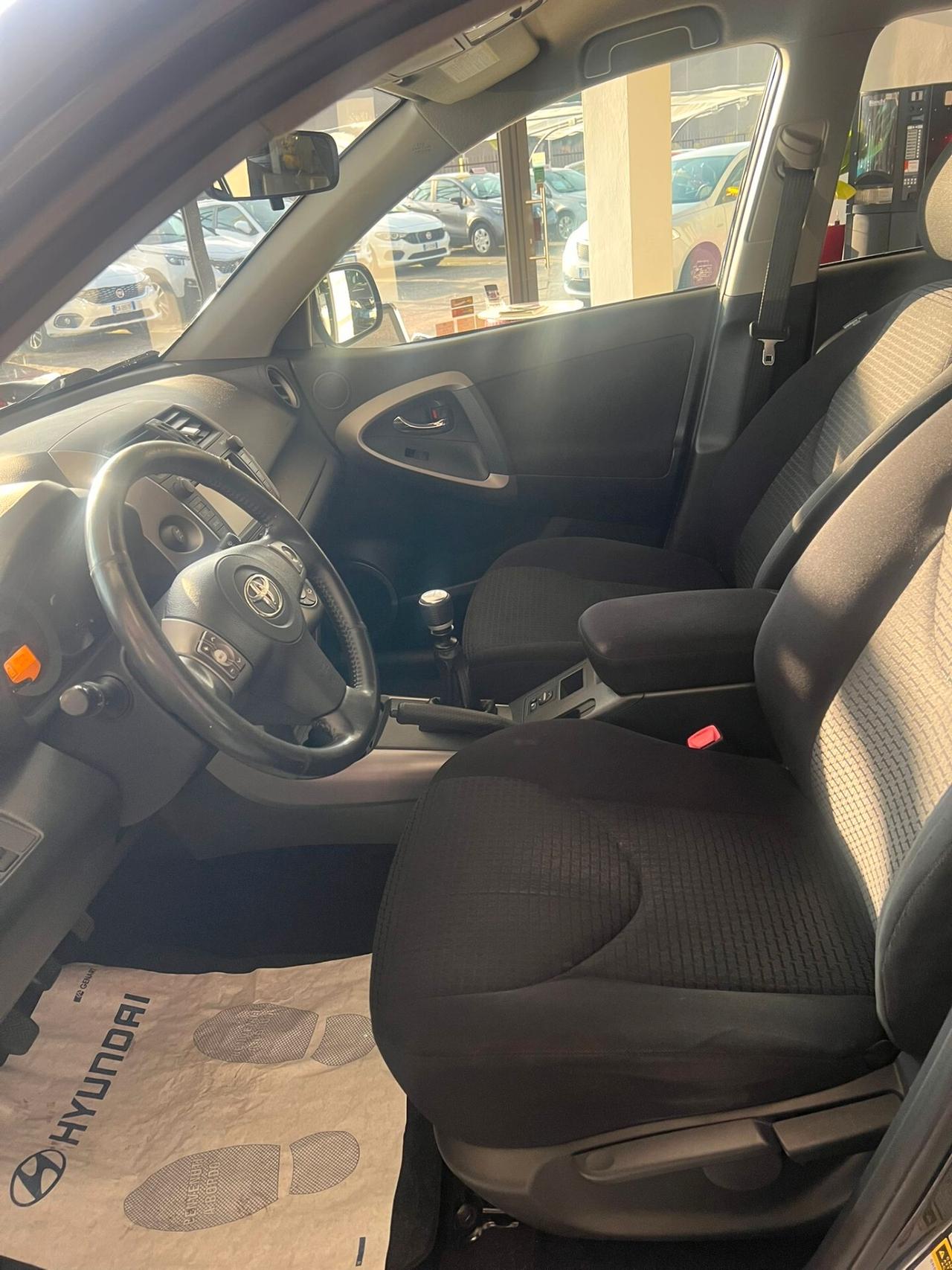 Toyota RAV 4 RAV4 2.2 D-4D 136 CV Luxury