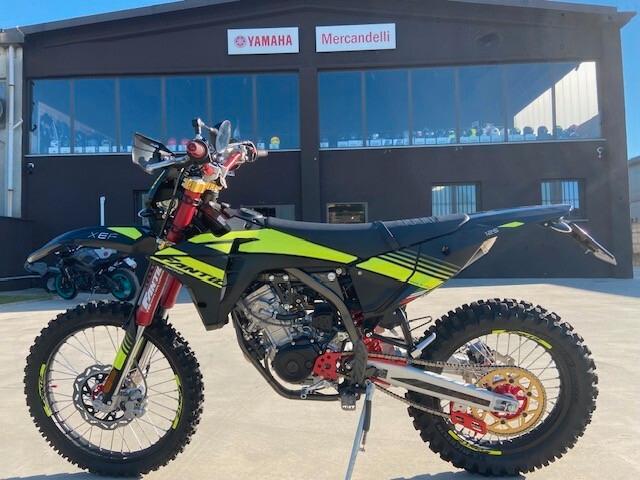 Fantic Motor XEF 125 COMPETION - 2024 SOLO 18 KM ( PARI AL NUOVO)
