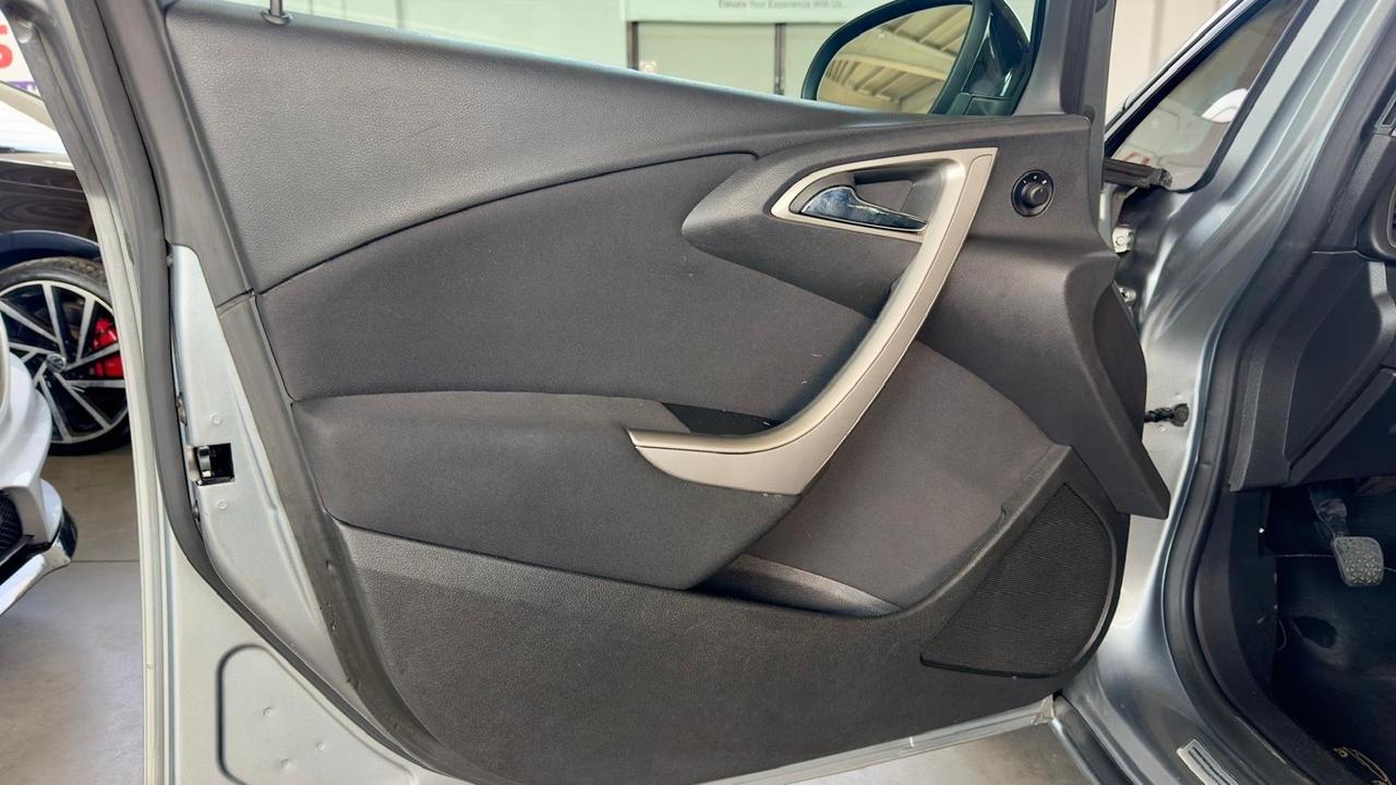 Opel Astra 1.4 Turbo 140CV 5 porte Cosmo