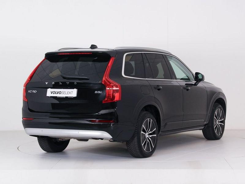 Volvo XC90 B5 (d) AWD Geartronic 7 posti Momentum Pro