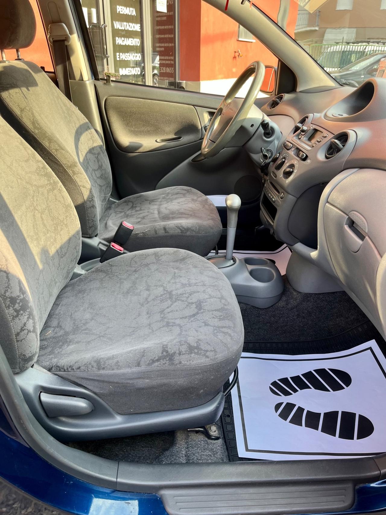 Toyota Yaris 1.3i 16v benzina con CAMBIO AUTOMATICO!