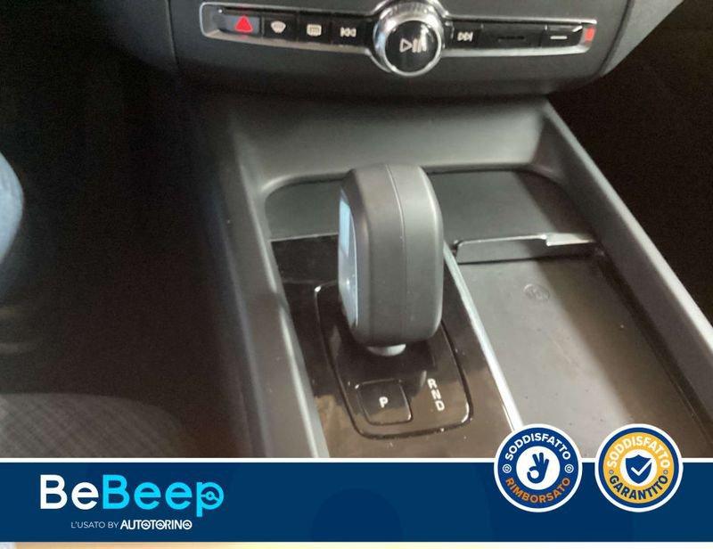 Volvo XC60 2.0 B4 CORE AUTO