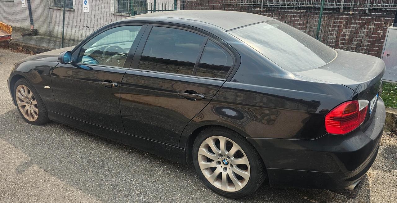 Bmw 320i cat Futura LEGGERE BENE