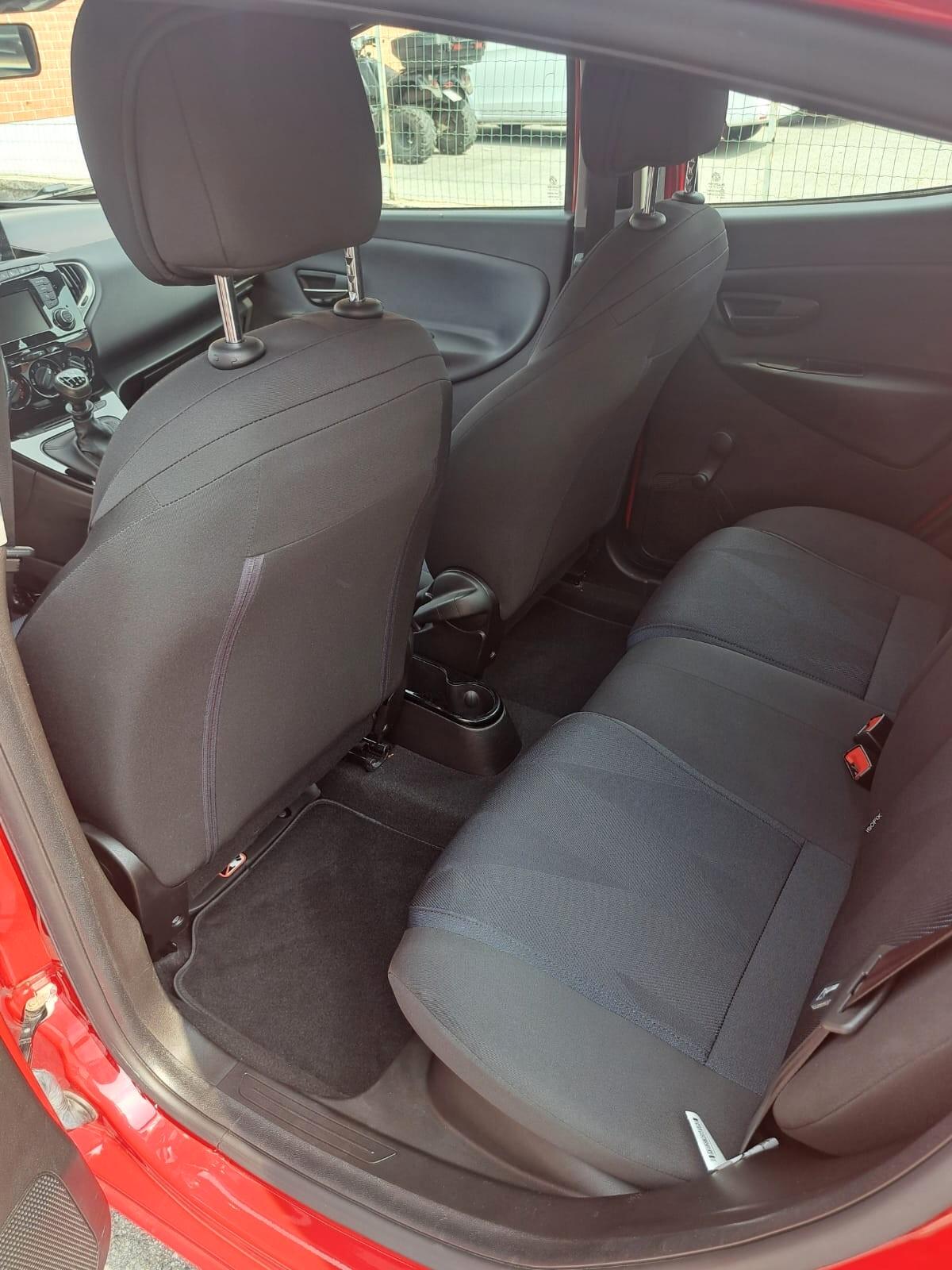 Lancia Ypsilon 1.0 FireFly 5 porte S&S Hybrid Ecochic Gold NESSUN VINCOLO DI FINANZIAMENTO