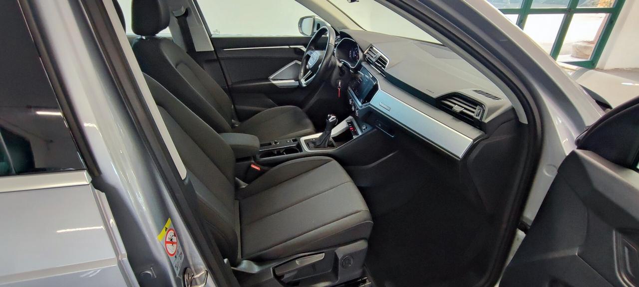 Audi Q3 35 TDI quattro Business Advanced