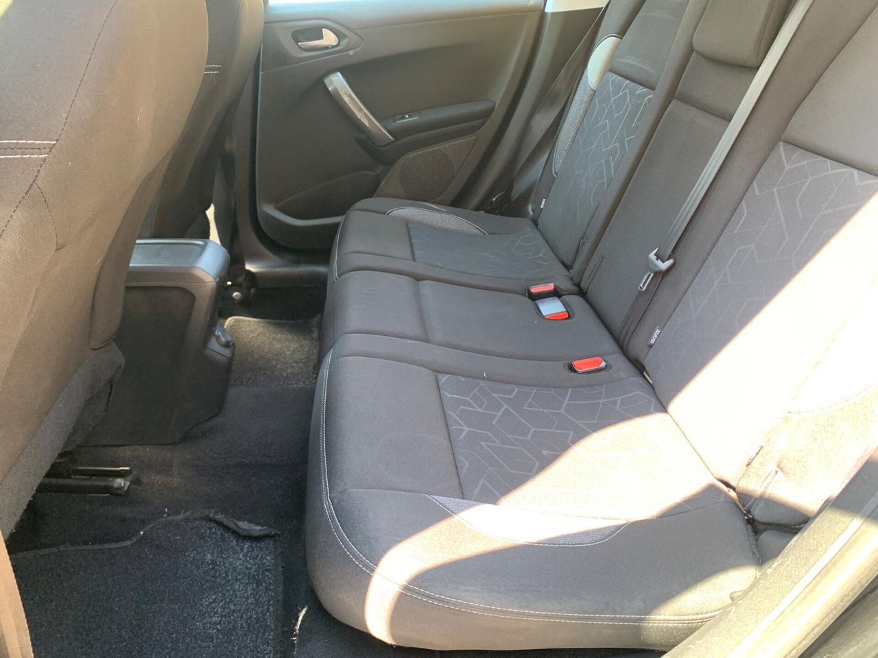 Peugeot 2008 PureTech 82 Active