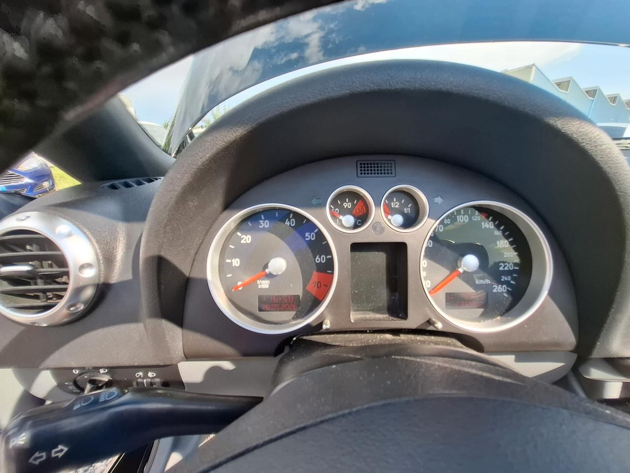 Audi TT Roadster 1.8 T 20V 179 CV cat