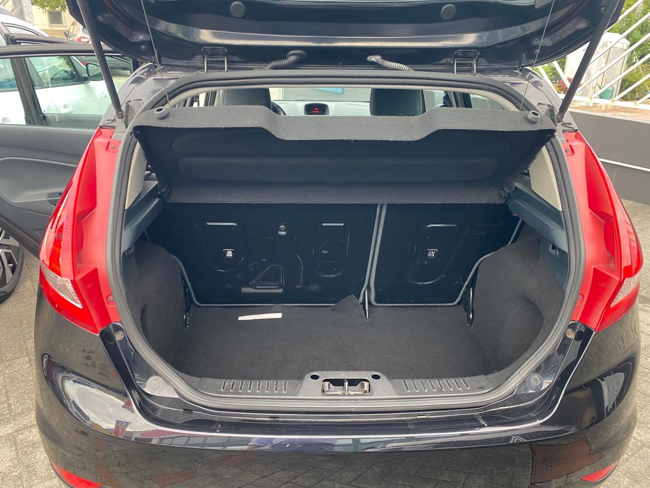 Ford Fiesta 1.2 60CV 5p. Neopatentati