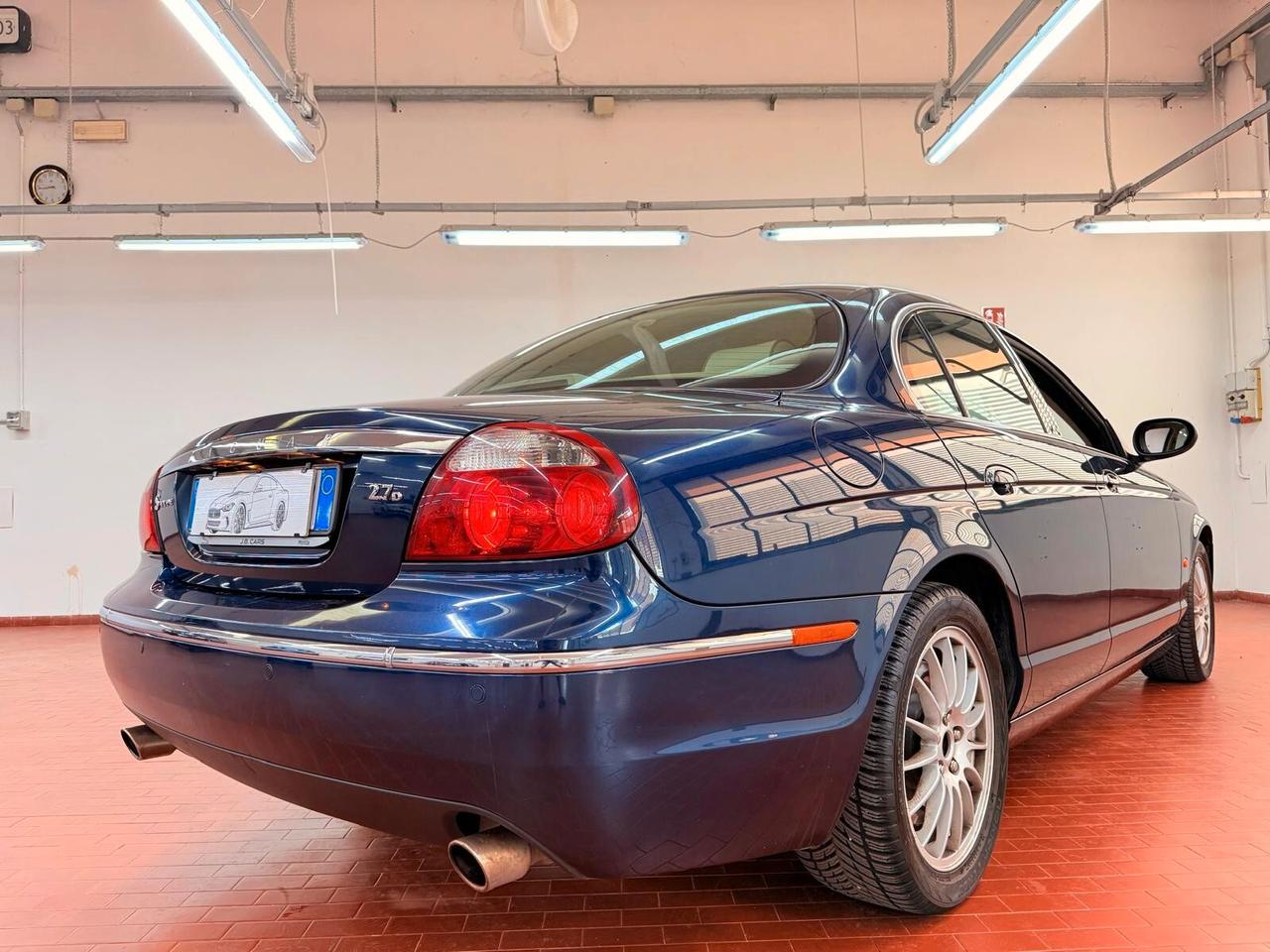 Jaguar S-Type 2.7 diesel V6 Executive Luxury