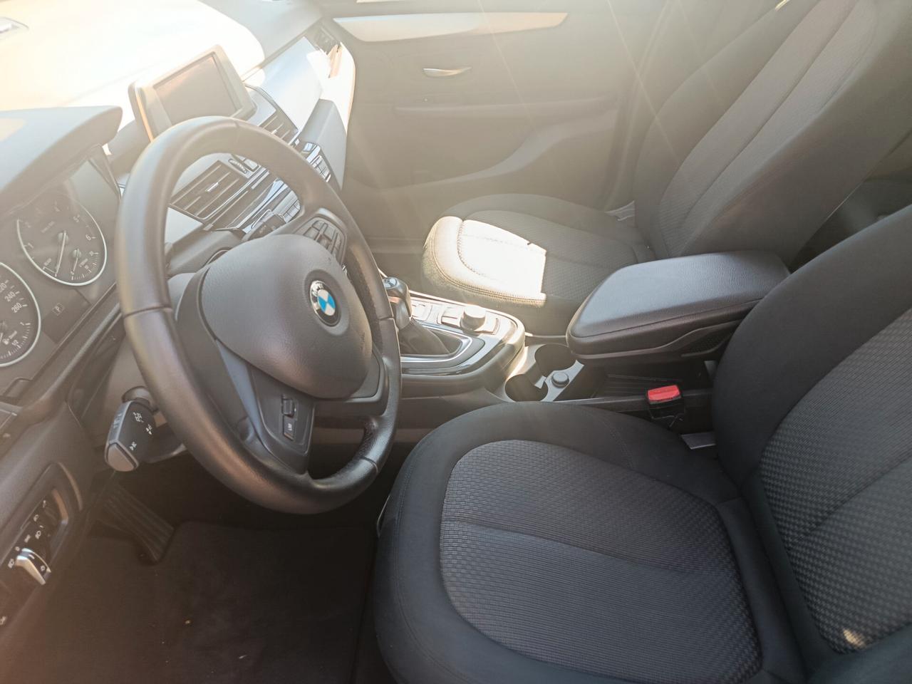 Bmw 2er Active Tourer 218d Advantage