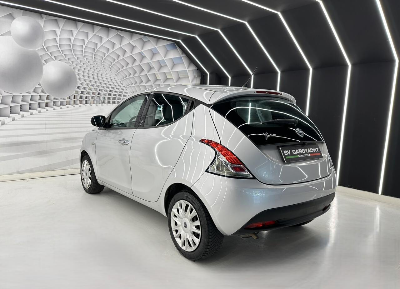Lancia Ypsilon 1.2 69cv KM CERTIFICATI-NEOPATENTANTI-PERMUTE