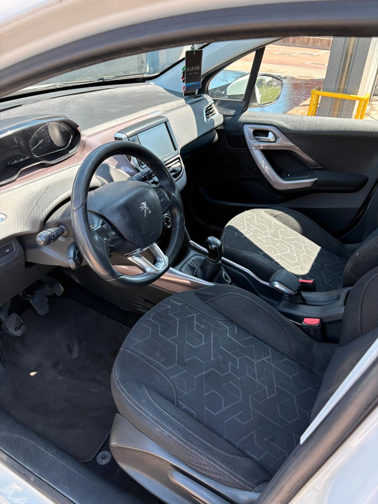 Peugeot 2008 PureTech 82 Allure