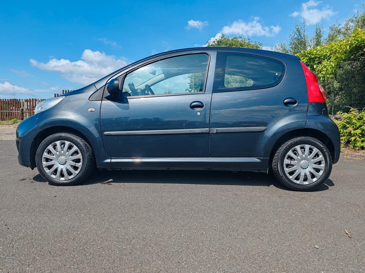 Peugeot 107 1.0 68CV 5p. Plaisir