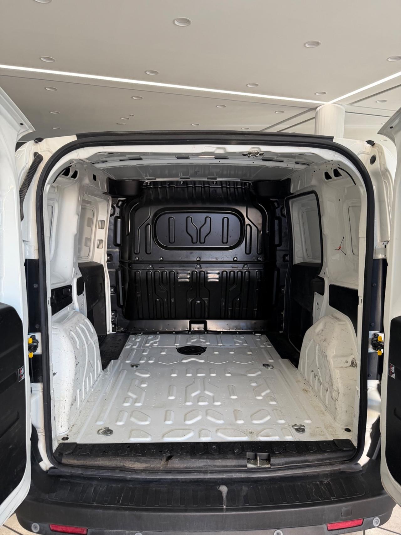 Fiat Doblo Doblò 1.6 MJT 105CV S&S PC-TN Cargo Business