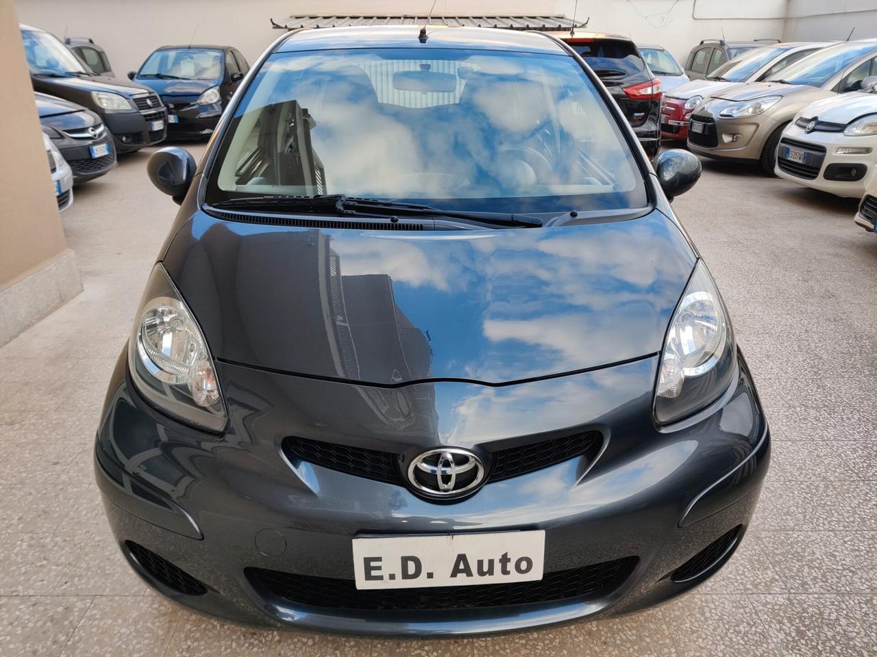 Toyota Aygo 1.0 Benzina 5 porte 2010