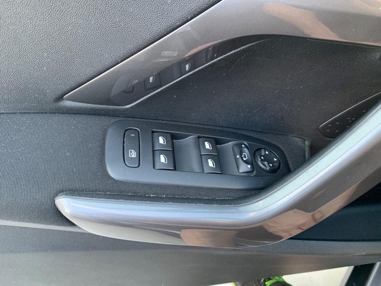Peugeot 2008 BlueHDi