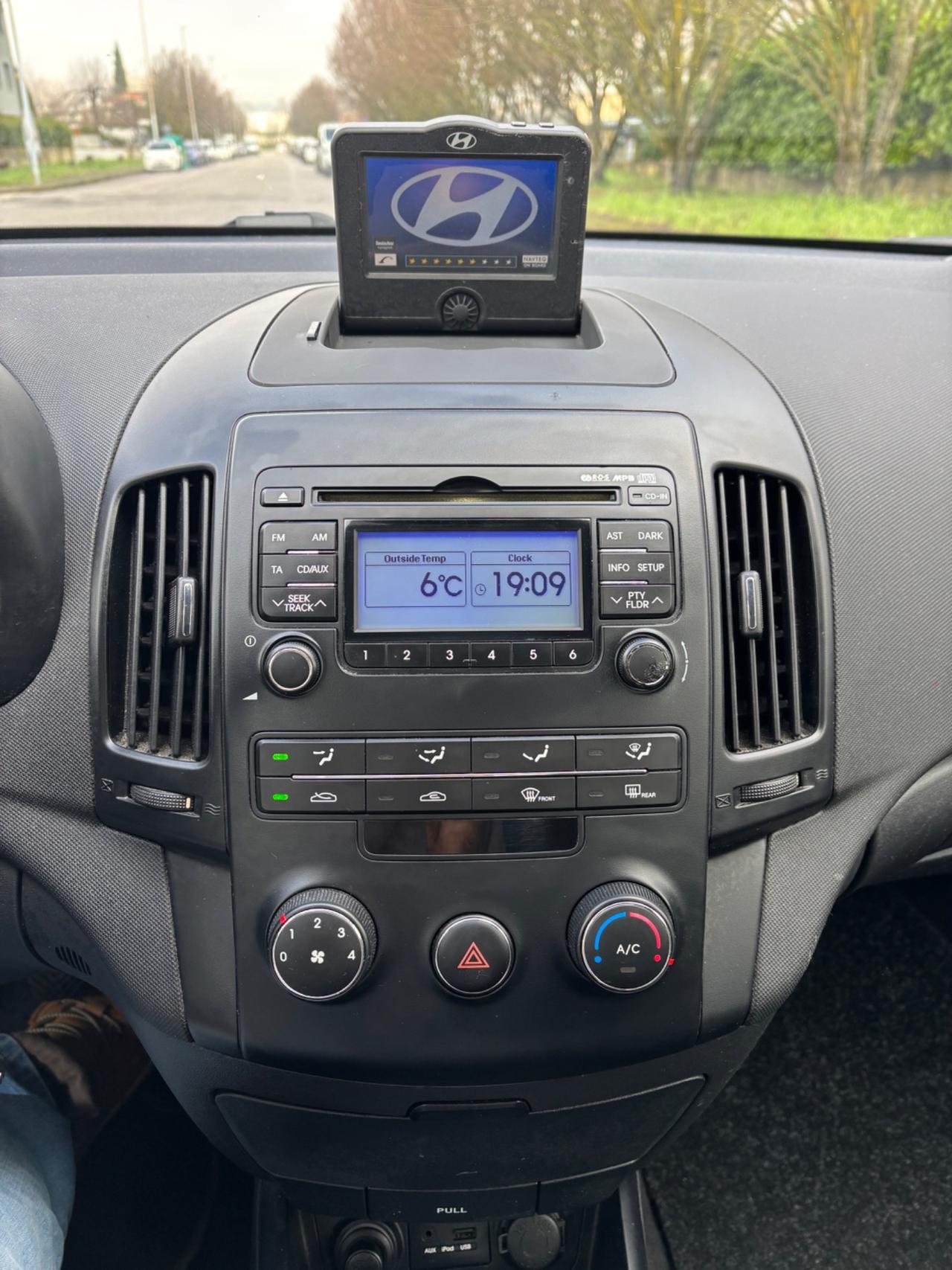 Hyundai i30 1.4 16V 109CV 5p.