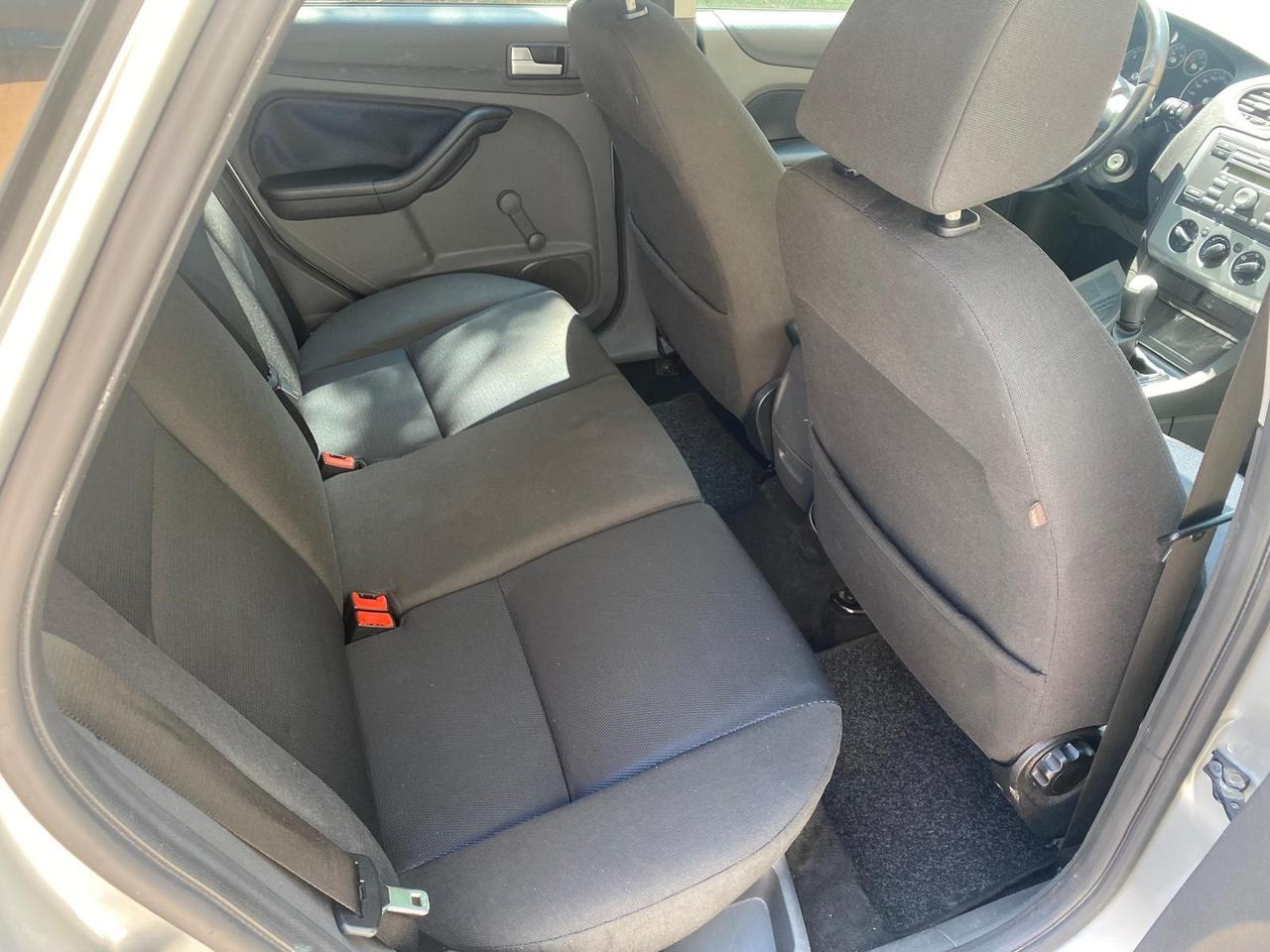 FORD FOCUS 1.6 TDCI BERLINA MOLTO BELLA GUARDA