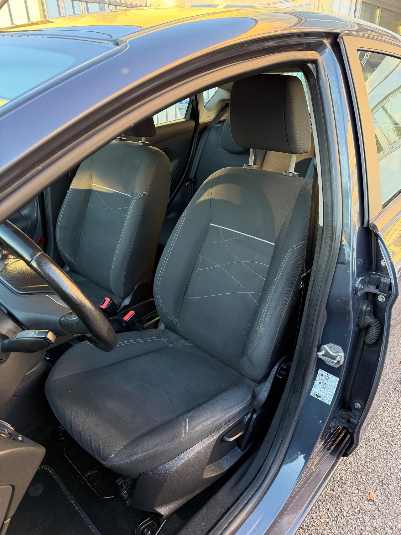 Ford Fiesta 1.5 TDCi 75CV 5 porte