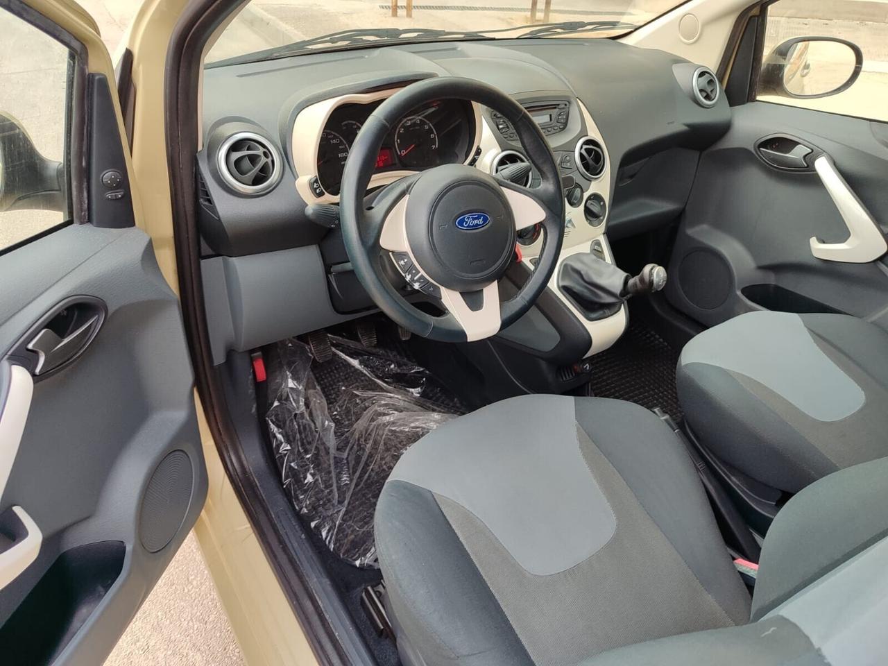 Ford Ka 1.3 TDCi 75CV Titanium!!!