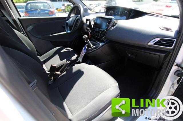 LANCIA Ypsilon 1.0 FireFly 5 porte S&S Hybrid Alberta Ferretti