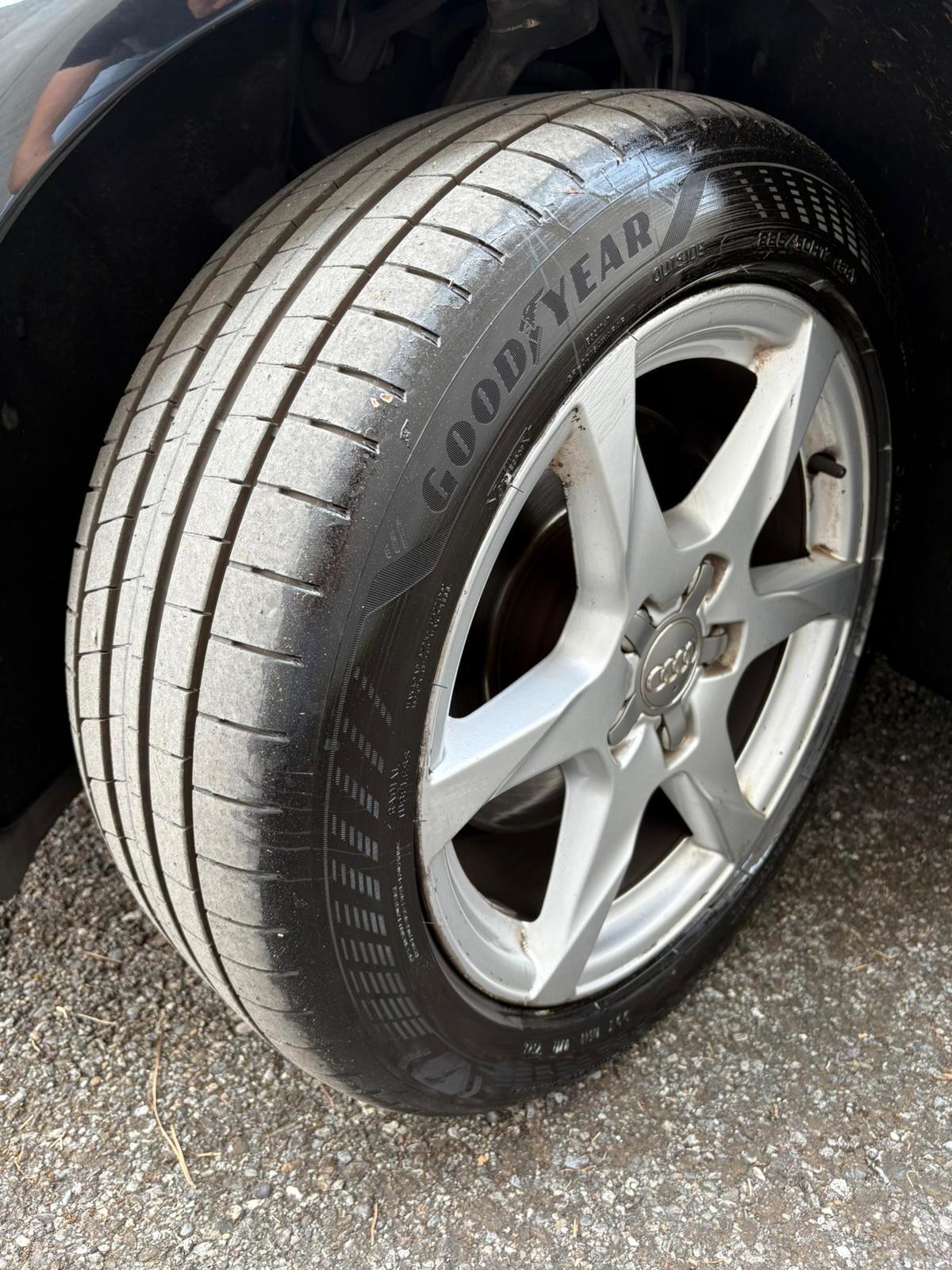 Audi A4 2.0 TDI 143CV PER COMMERCIANTI