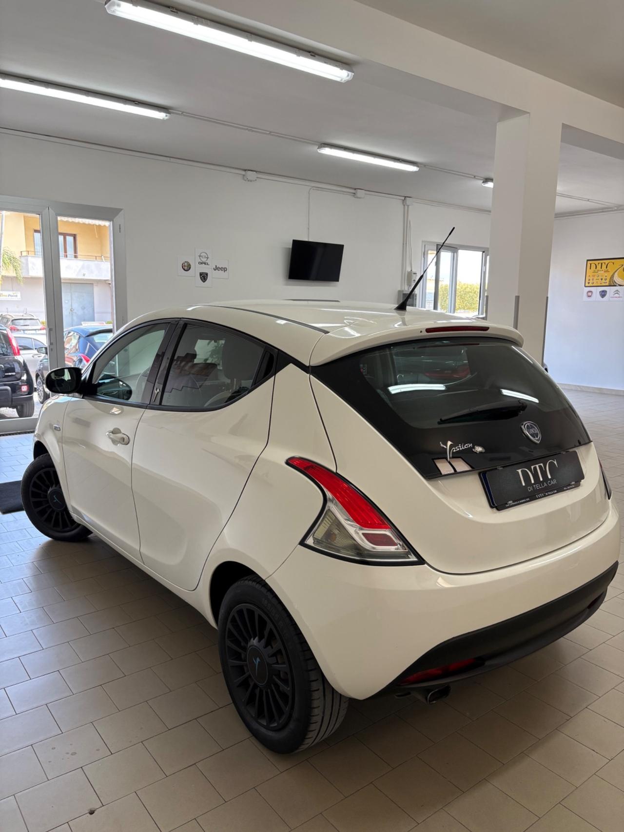 Lancia Ypsilon 1.2 69 CV