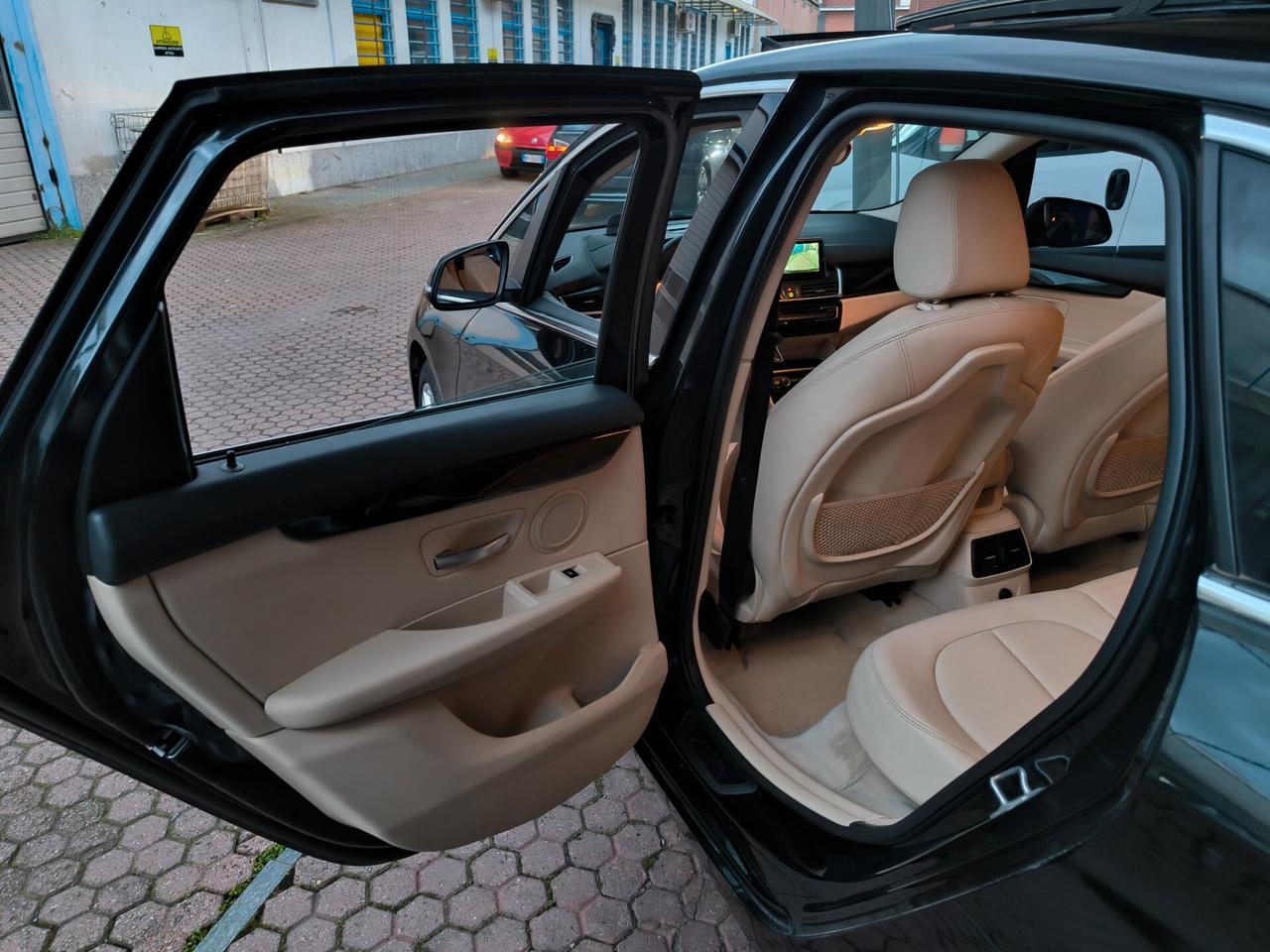 Bmw 2er Active Tourer 218i 135CV Luxury 2017 TETTO APRIBILE
